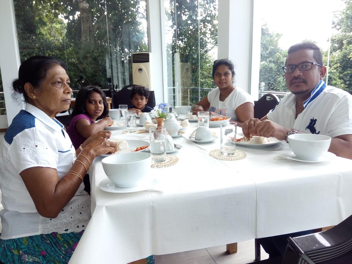 Ma Oya Retreat Pinnawala Pinnawala (Kegalle) Bagian luar foto